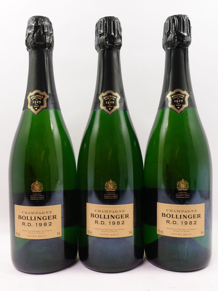 3 bouteilles CHAMPAGNE BOLLINGER 1982 R