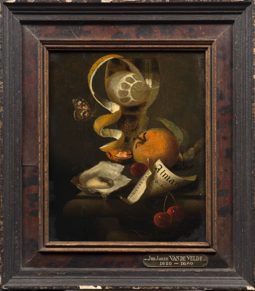 Martinus NELLIUS Actif à La Haye de 1676 à 1719 Römer, citron et page d'almanach sur un entablement et Orange dans un bol en porcela..