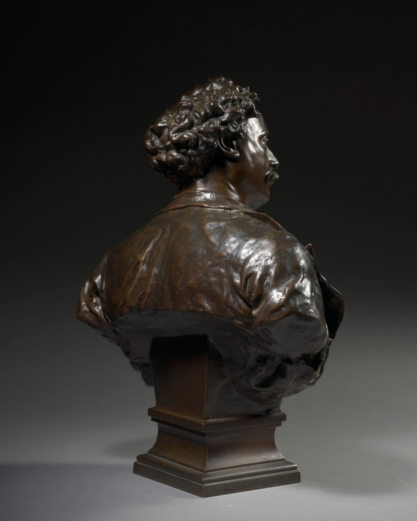 Jean-Baptiste CARPEAUX Valenciennes, 1827- Courbevoie, 1875 Alexandre Dumas fils, n° 3 Bronze à patine brune nuancée de rouge