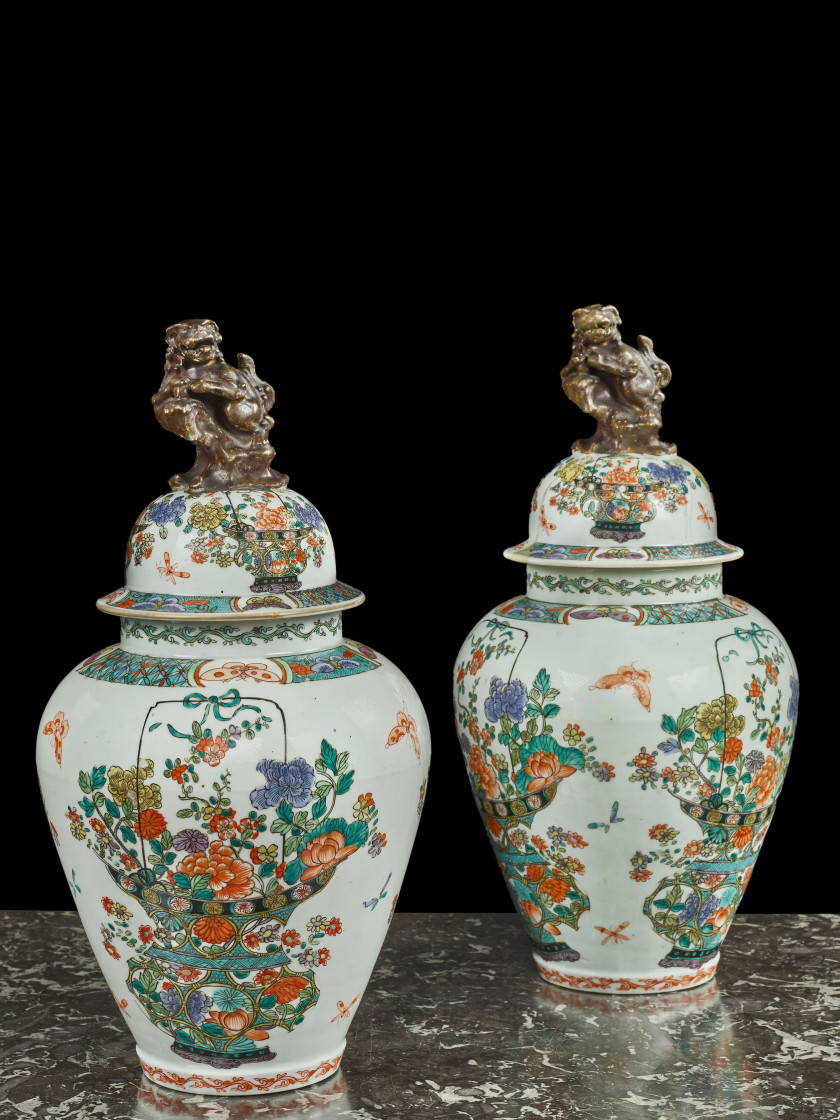 PAIRE DE POTICHES EN PORCELAINE DE SAMSON DU XIXe SIÈCLE Dans le style des porcelaines de Chine