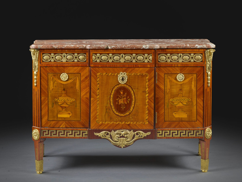 COMMODE À VANTAUX D'ÉPOQUE LOUIS XVI