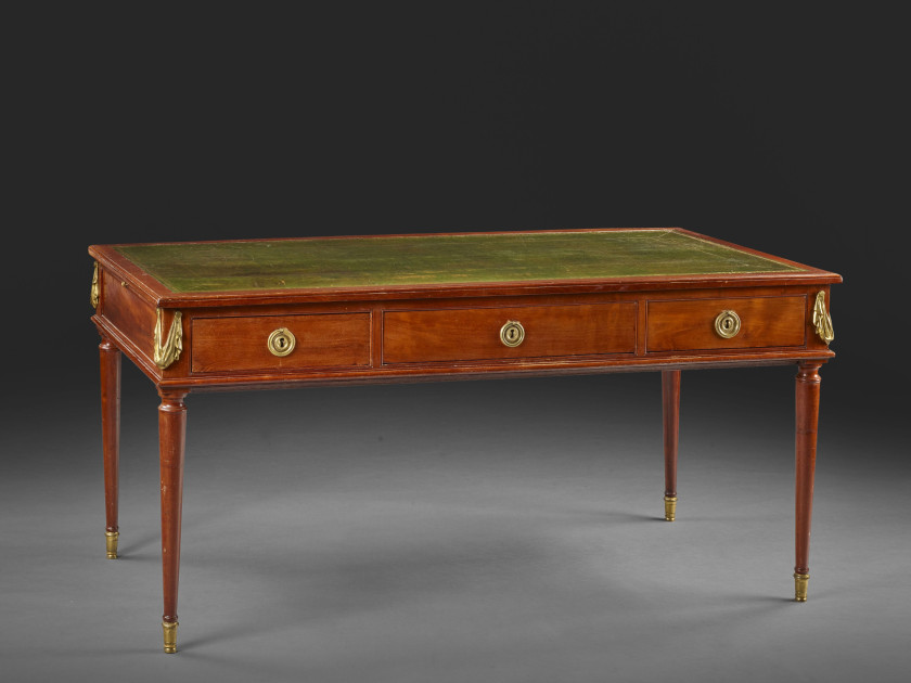 BUREAU PLAT D'EPOQUE LOUIS XVI