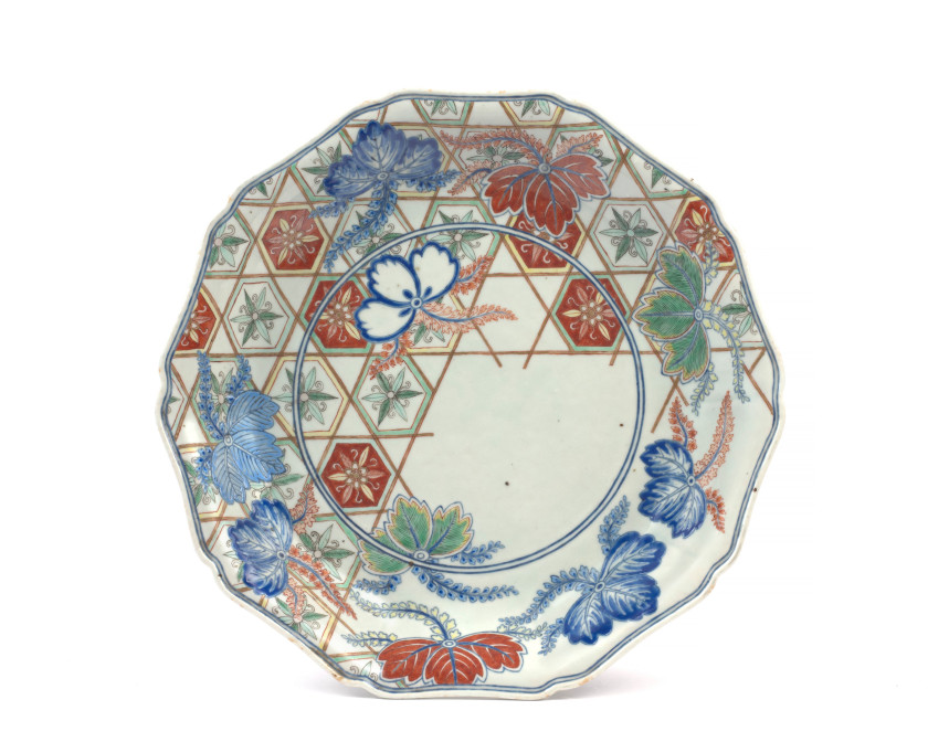 PLAT EN PORCELAINE IMARI, Japon, époque Edo, XVIIIe siècle