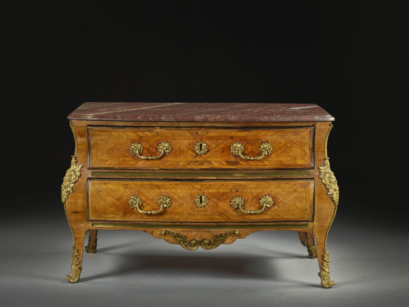 COMMODE D'ÉPOQUE RÉGENCE Trace d'estampille, probablement Noël Gérard