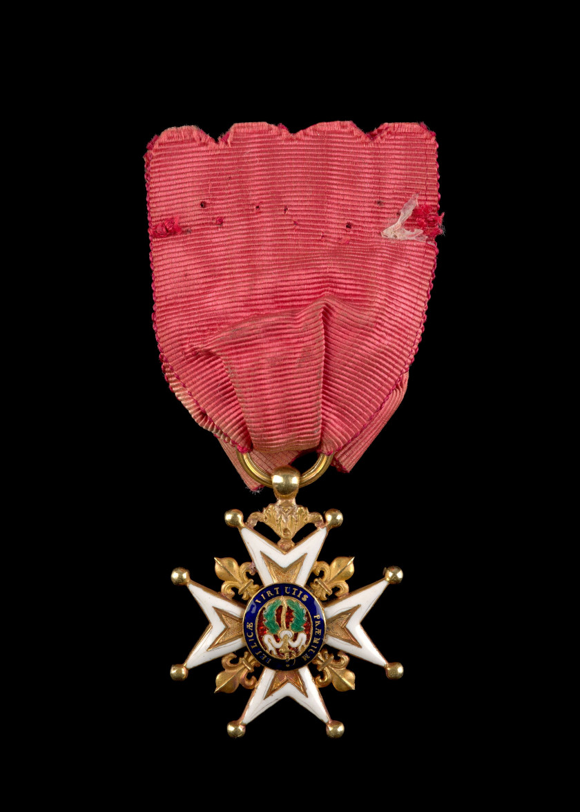 FRANCE  ORDRE ROYAL ET MILITAIRE DE SAINT-LOUIS  Belle croix de chevalier d'époque Restauration, réduite