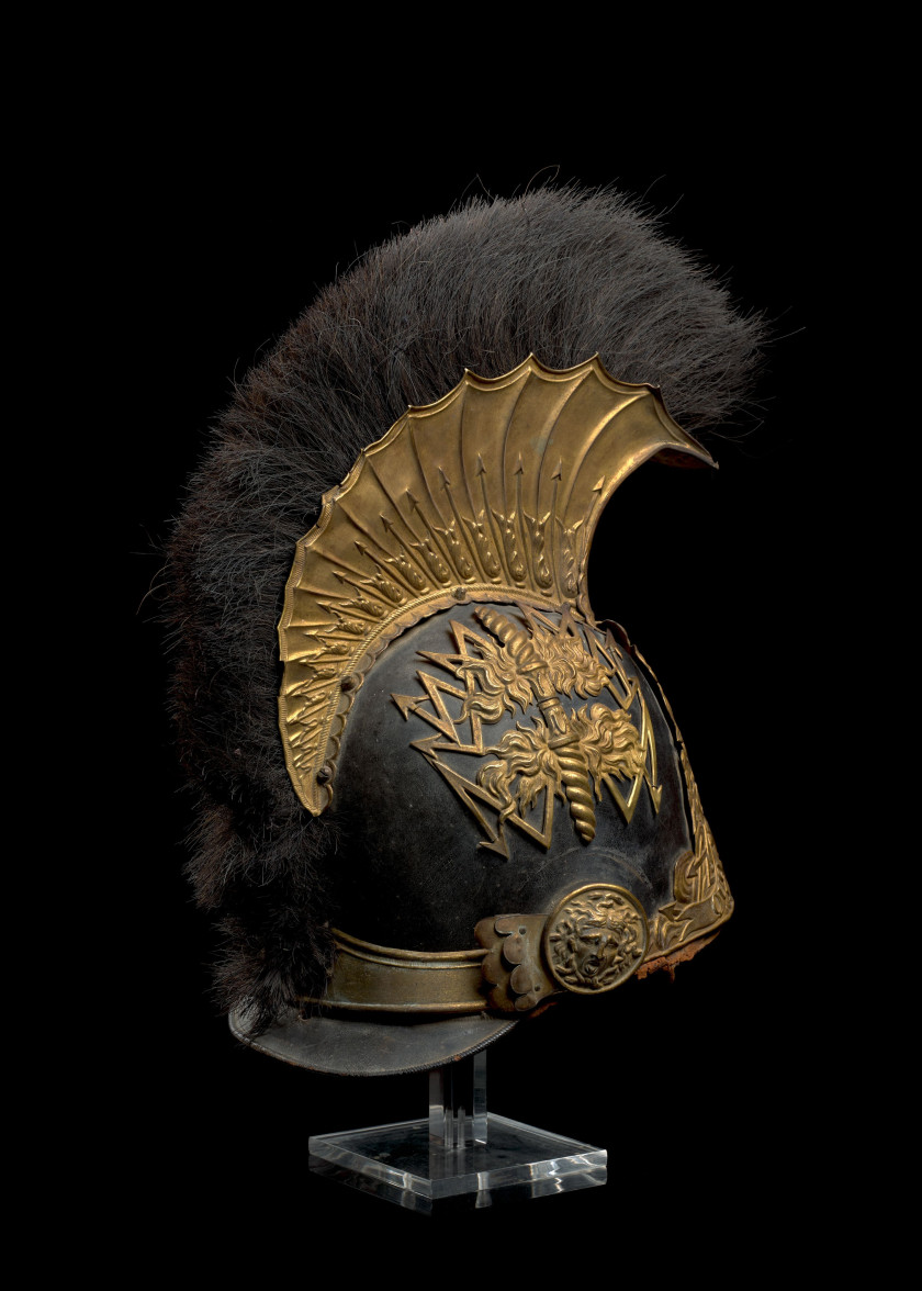 CASQUE À CIMIER DE GENDARME DE LA MAISON DU ROI DE LA PREMIÈRE RESTAURATION Ayant appartenu au comte Bernard David Marie, dit "Eugèn...