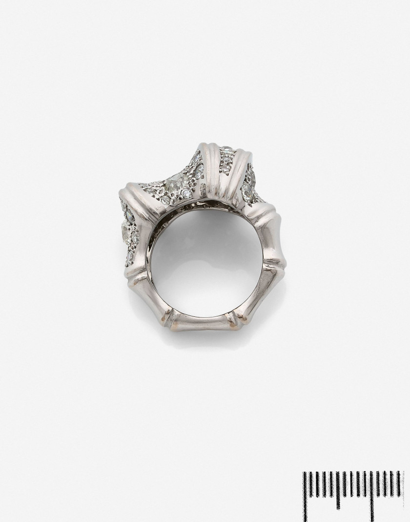 Bague asymétrique