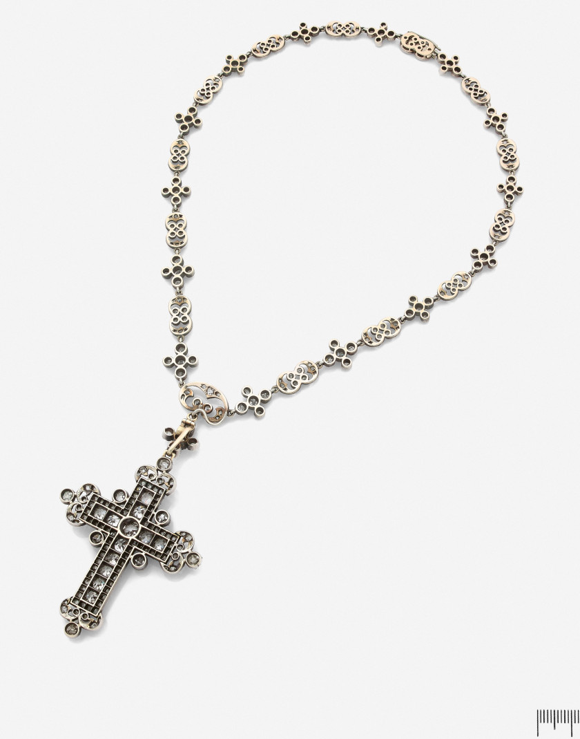 CARRINGTON & Co  Collier et pendentif croix