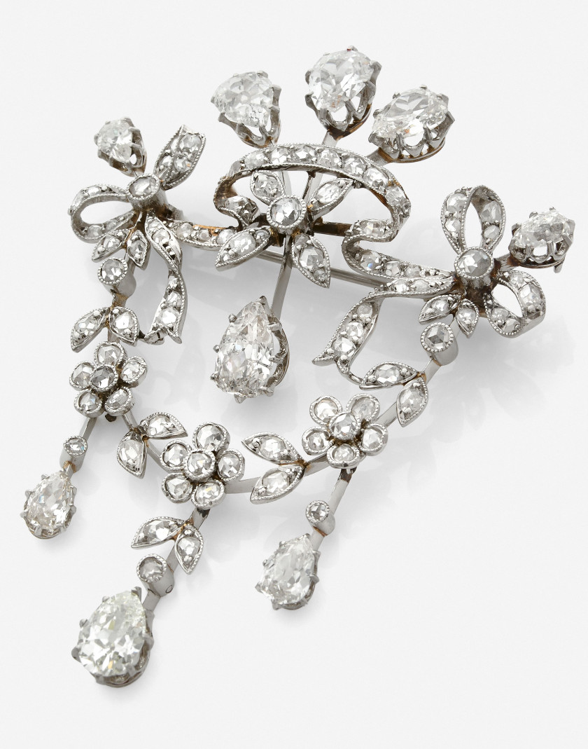 Broche pendentif