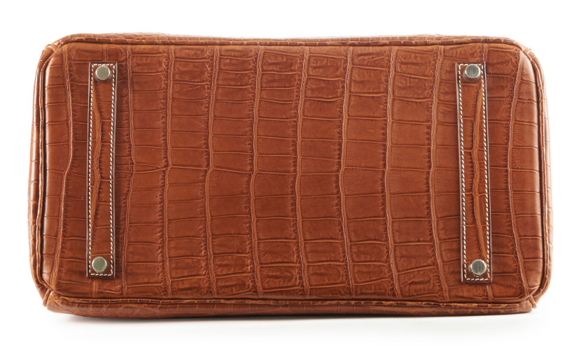 HERMÈS 2003  Sac BIRKIN 35  Crocodile du Nil mat fauve (Crocodylus niloticus) II/B Piqué sellier blanc Garniture métal...