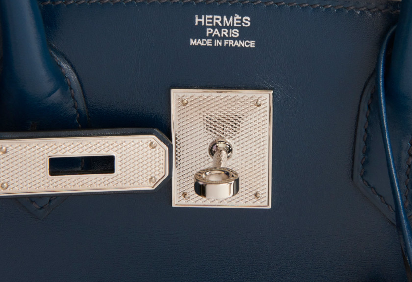 HERMÈS 2014  Sac BIRKIN 30  Box Bleu de Prusse Garniture métal argenté palladié guilloché  BIRKIN 30 bag Prussian...