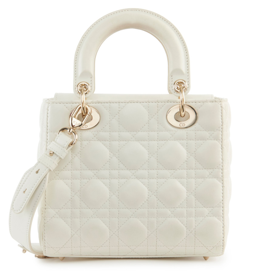 CHRISTIAN DIOR  Sac LADY DIOR SMALL  Cuir blanc à effet Cannage Garniture métal doré Bandoulière Dimensions : 20,5 x 1...