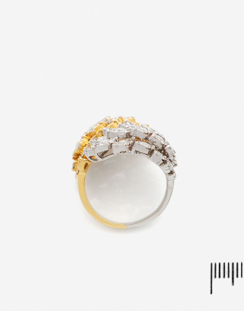 Bague croisée