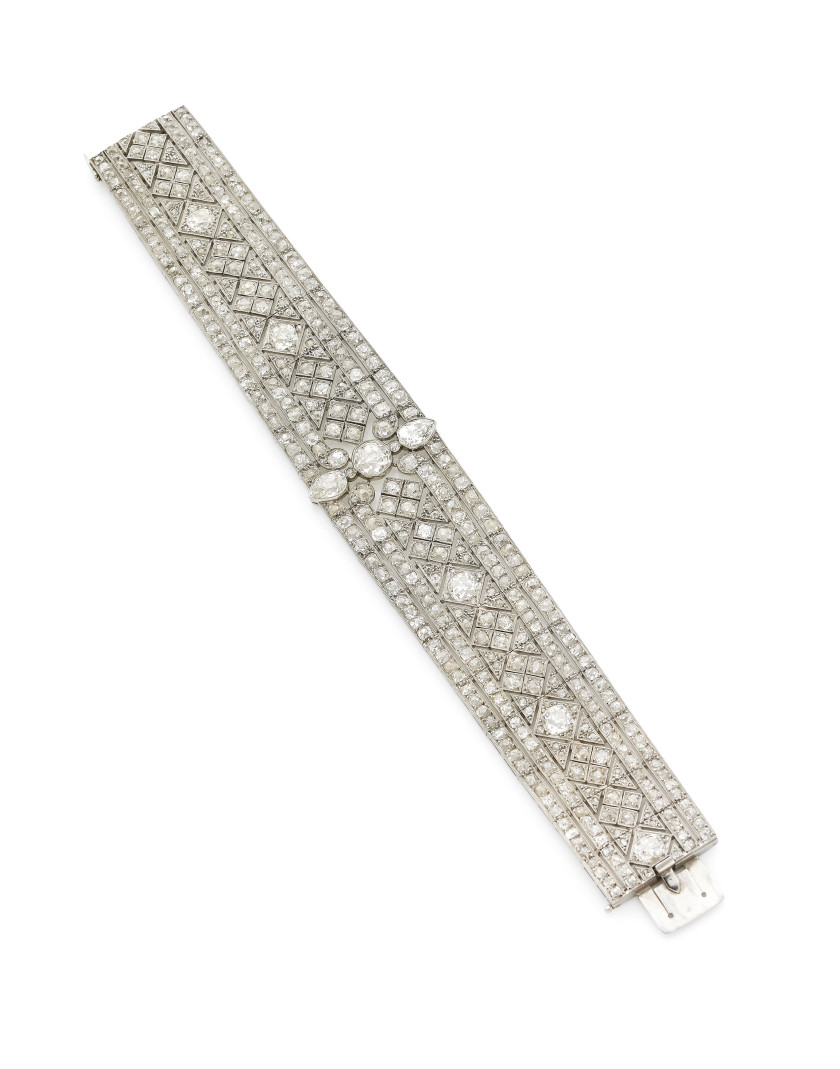 CHAUMET  Bracelet ruban articulé