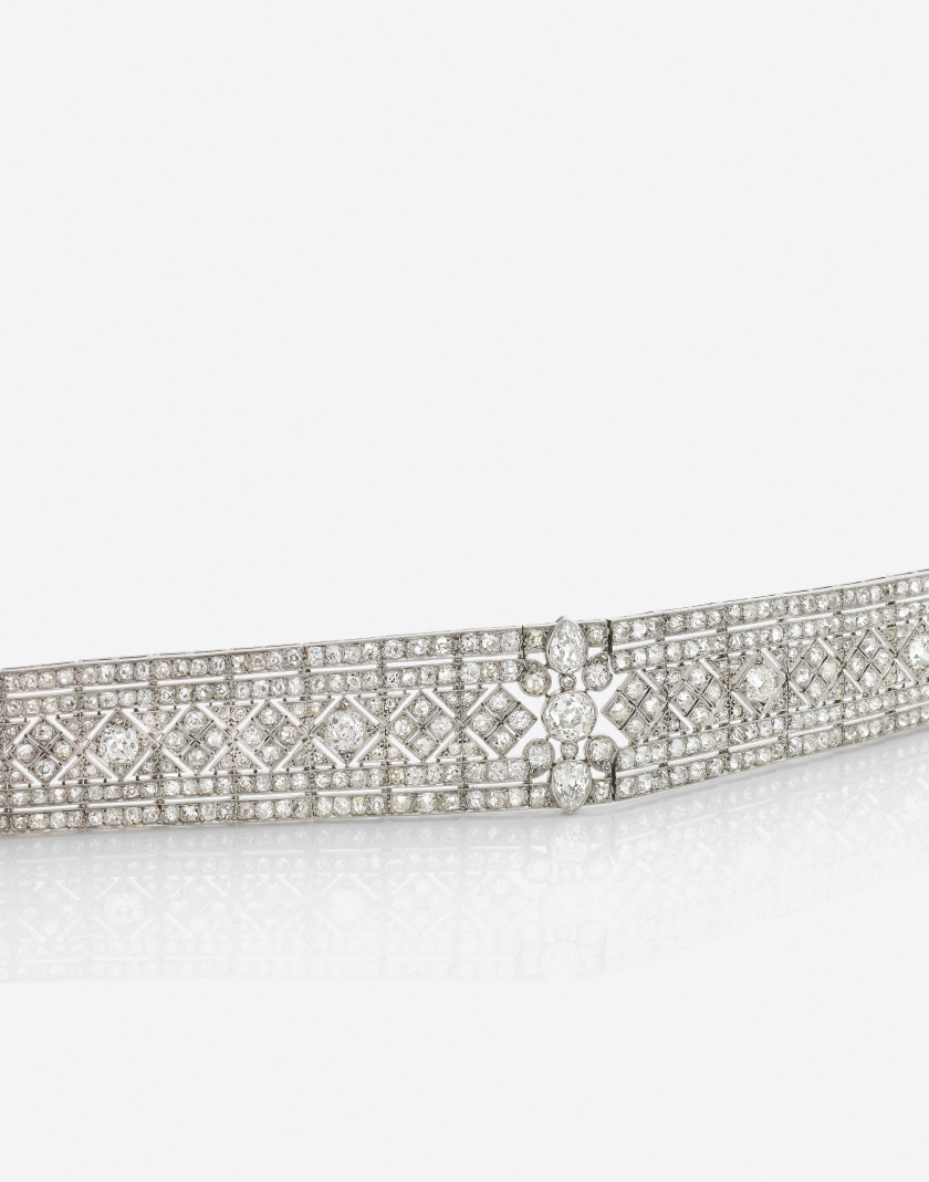 CHAUMET  Bracelet ruban articulé