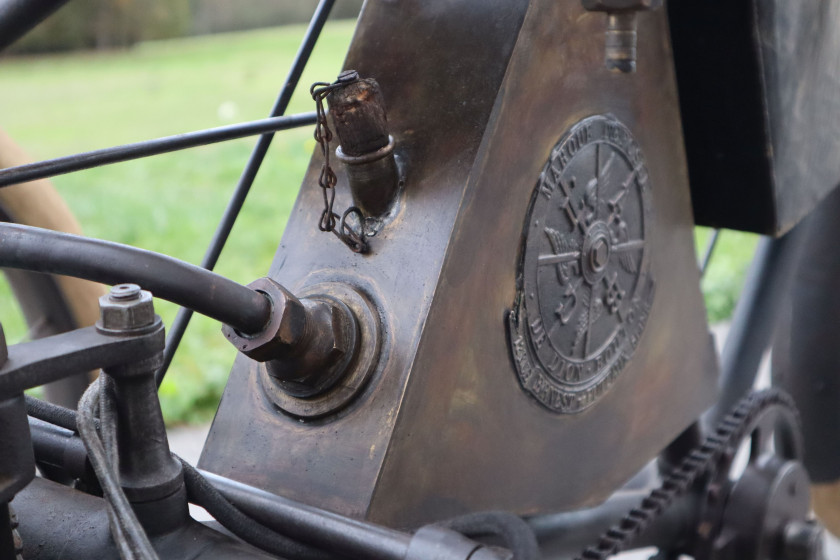 1897 De Dion-Bouton Tricycle  No reserve