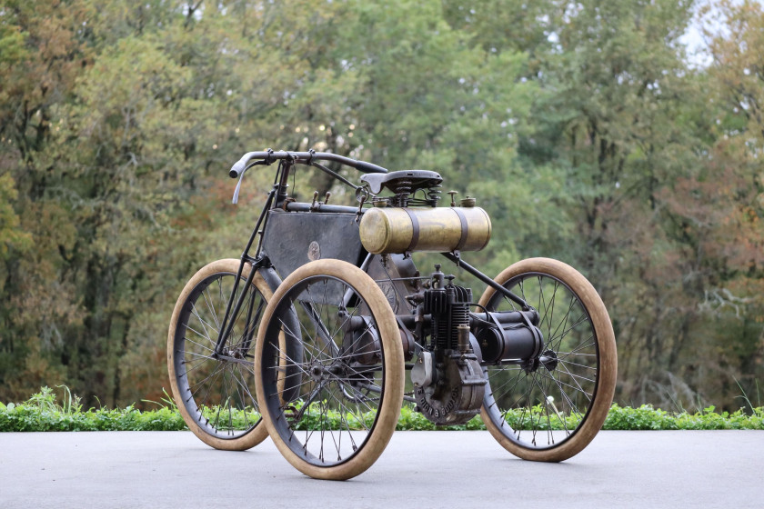 1897 De Dion-Bouton Tricycle  No reserve