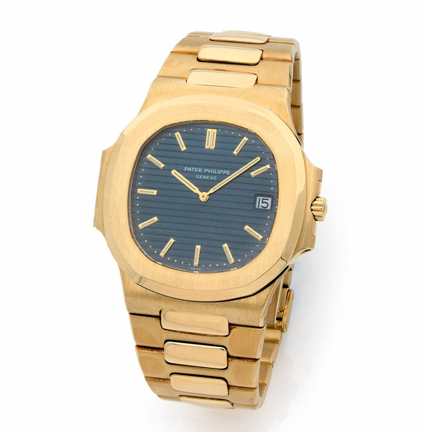 PATEK PHILIPPE  Nautilus, ref. 3700/1J, n° 1307047