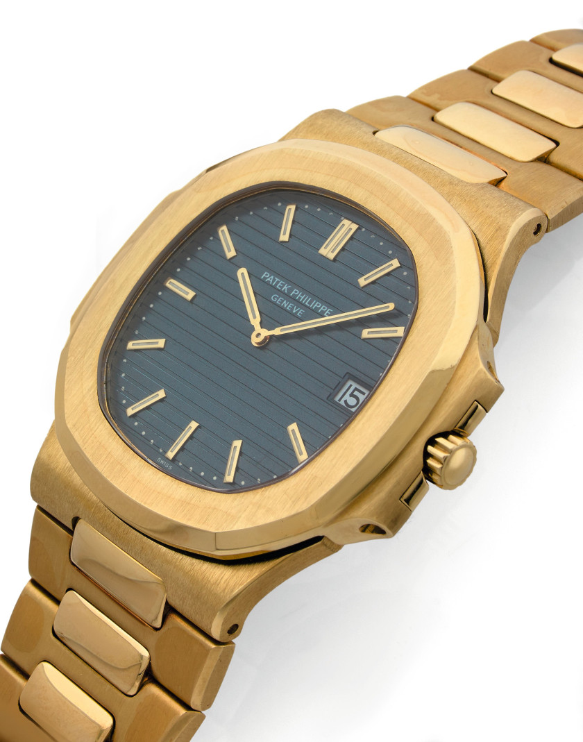 PATEK PHILIPPE  Nautilus, ref. 3700/1J, n° 1307047