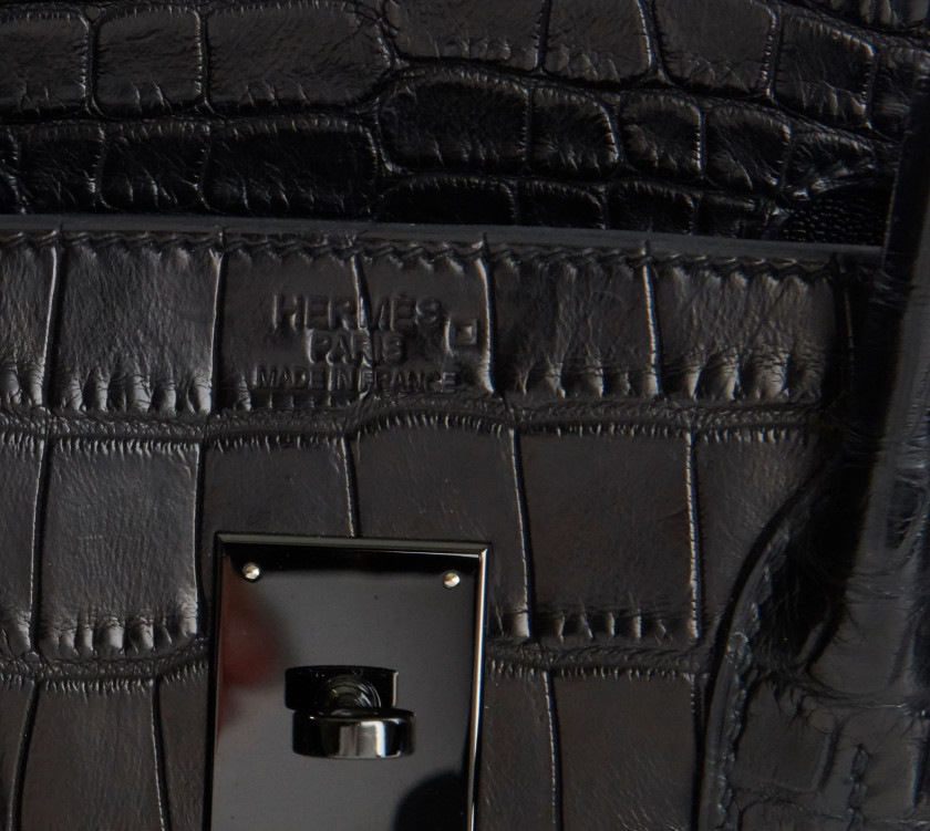 HERMÈS Édition Limitée 2010  Sac BIRKIN SO BLACK 35  Alligator mat noir (Alligator mississippiensis) II/B Garniture mé...