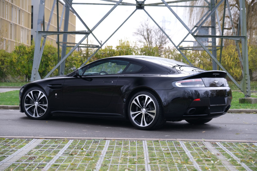 2011 Aston Martin V12 Vantage 'Carbon Black Edition'