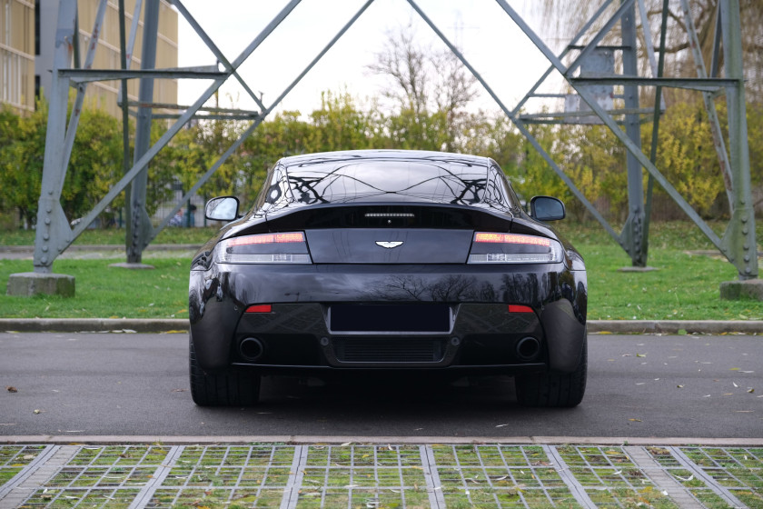 2011 Aston Martin V12 Vantage 'Carbon Black Edition'