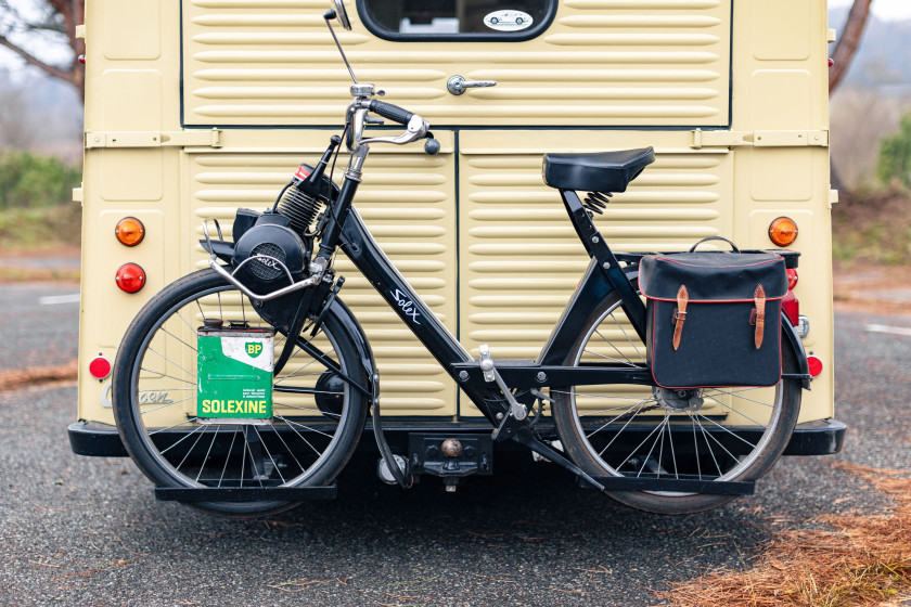1966 Citroën HY Camping-car par Currus avec son Velosolex  No reserve