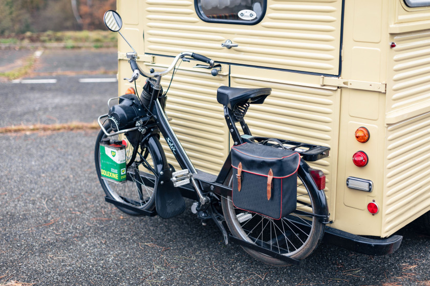 1966 Citroën HY Camping-car par Currus avec son Velosolex  No reserve