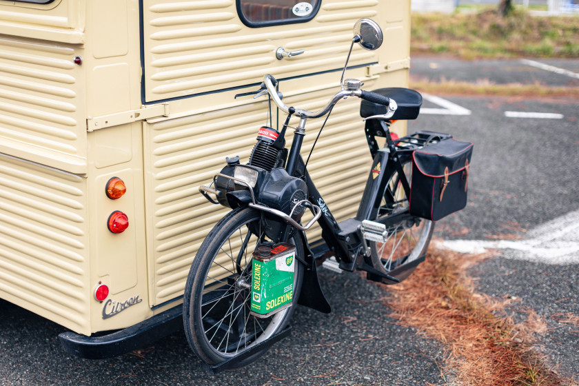 1966 Citroën HY Camping-car par Currus avec son Velosolex  No reserve