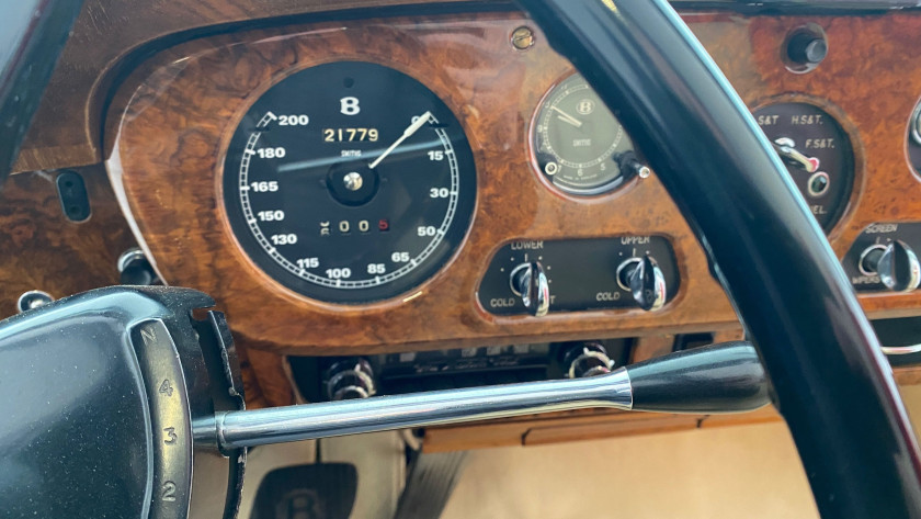 1960 Bentley S2 Drophead Coupé par H.J. Mulliner