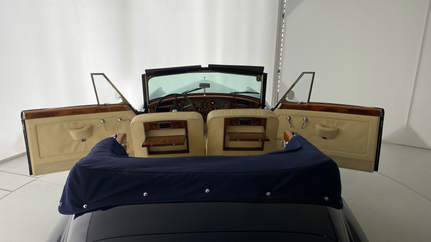 1960 Bentley S2 Drophead Coupé par H.J. Mulliner