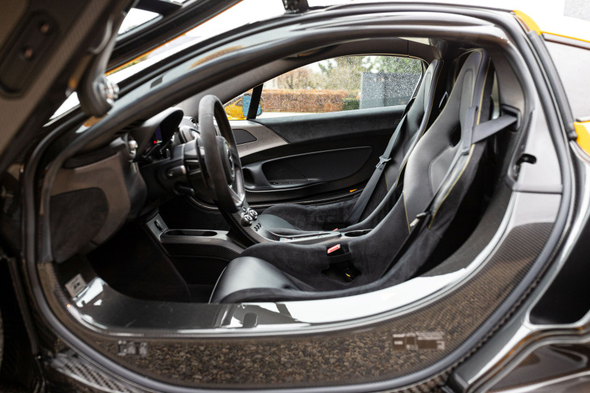 2014 McLaren P1