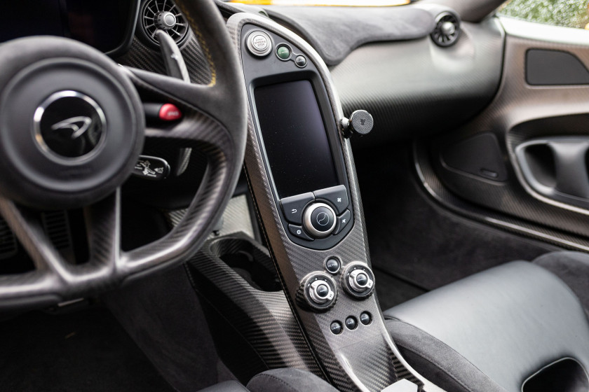 2014 McLaren P1