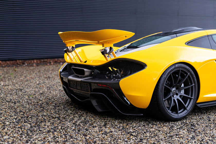 2014 McLaren P1