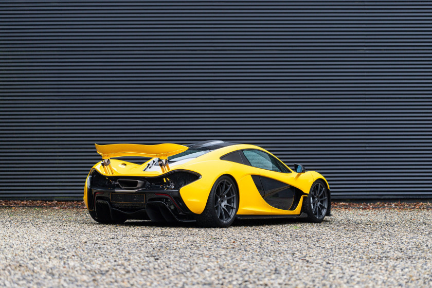 2014 McLaren P1