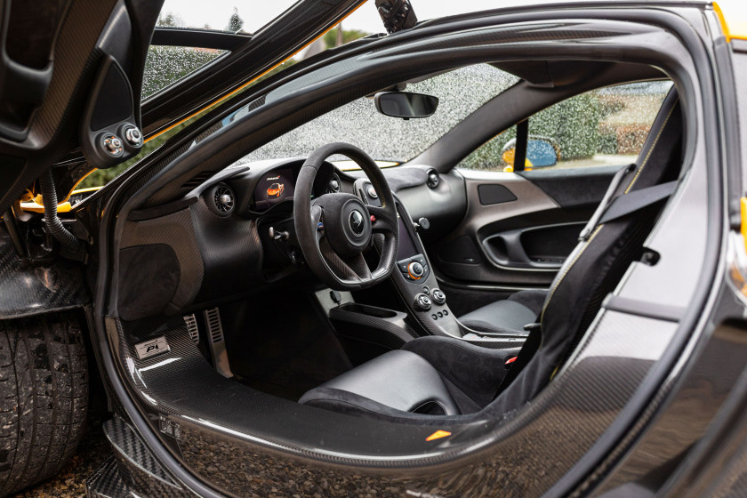 2014 McLaren P1