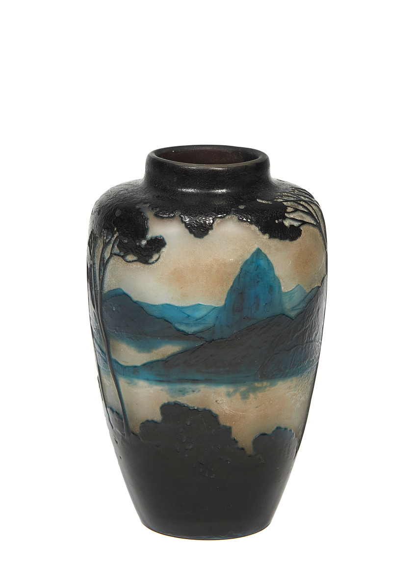 Établissements GALLÉ (1904-1936) Vase de forme épaulée