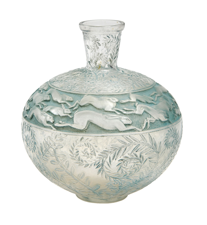 René LALIQUE (1860-1945) Vase "Lièvres" - modèle créé en 1923
