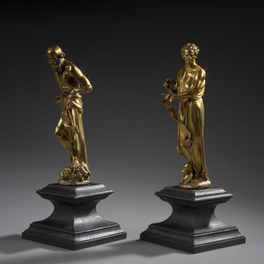 Le maître de Ciechanowiecki Actif vers 1600 Les Evangélistes saint Marc et saint Matthieu Paire de bronzes dorés