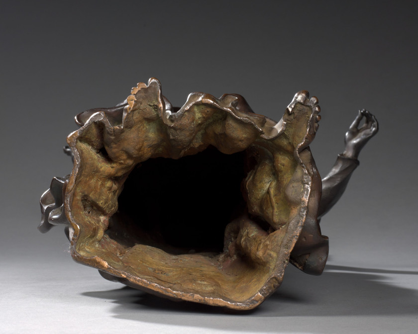 Alessandro ALGARDI, dit L'ALGARDE Bologne, 1598 - Rome, 1654 Vierge à l'enfant Bronze à patine brun nuancé